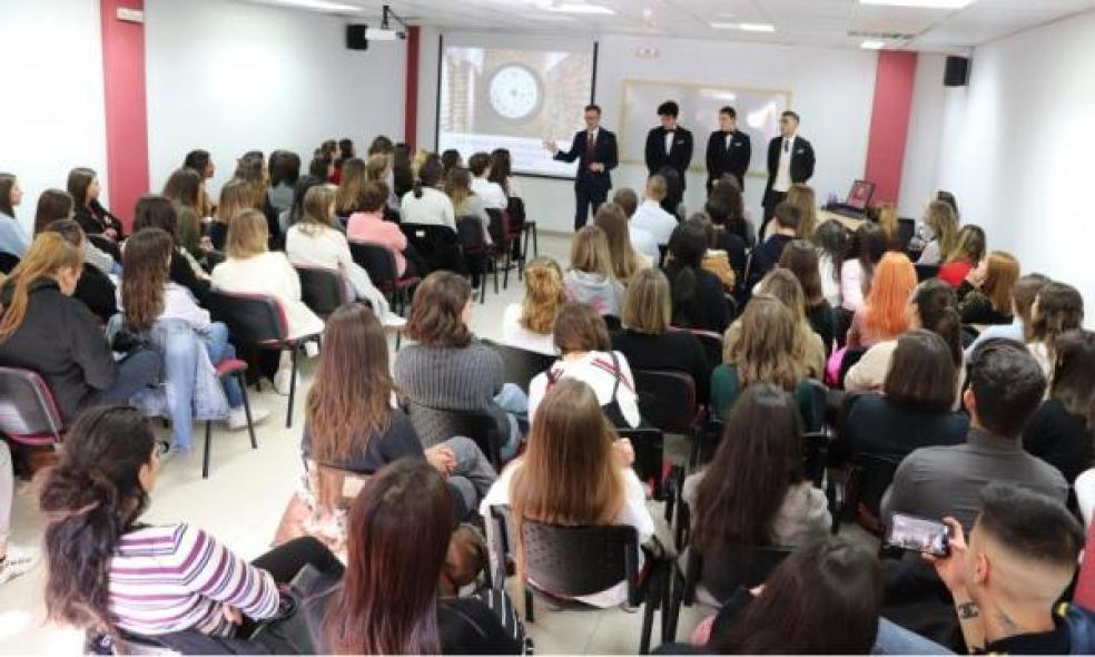 Escuela Internacional de Protocolo y Eventos