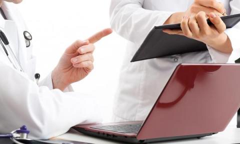 Formación constante y ‘e-learning’, factores clave que debes conocer si quieres estudiar una carrera de Ciencias de la Salud