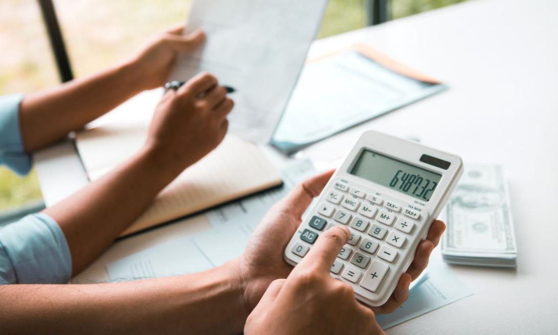 Calculando coste préstamo universitario