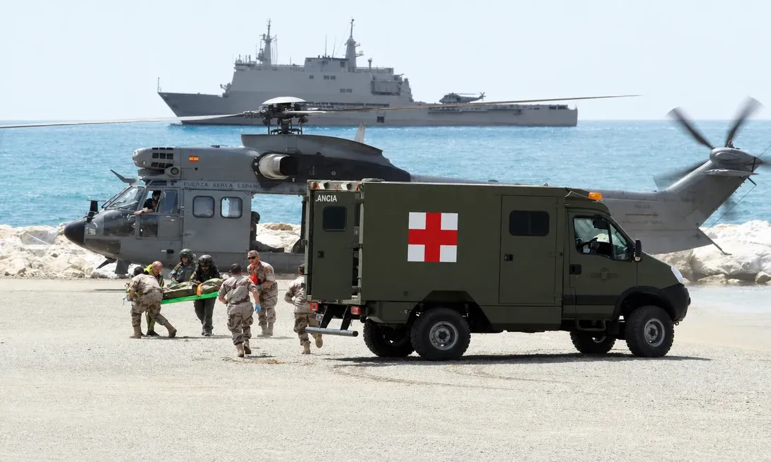 Cursa el Grado de Medicina o Ingeniería dentro de las Fuerzas Armadas