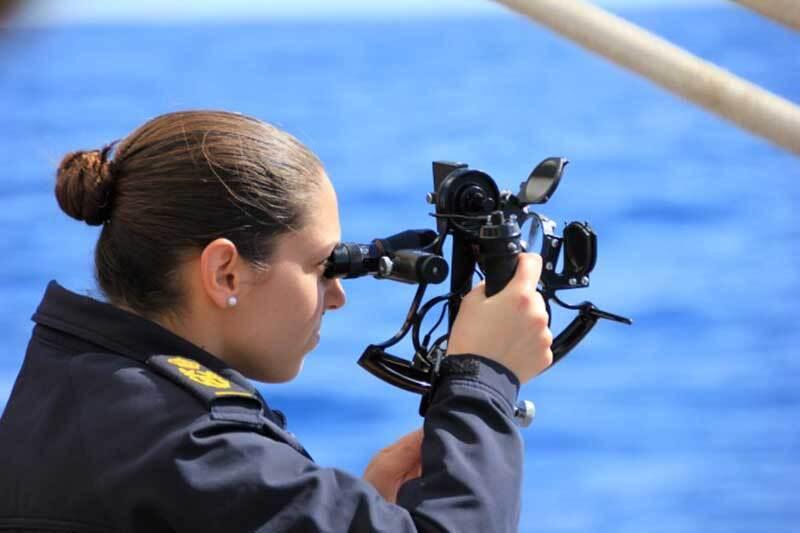 fas-oficial-armada-espanola.jpg