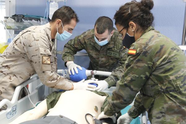 ffaa-alumnos-medicina-centro-universitario-defensa-600x400.jpg