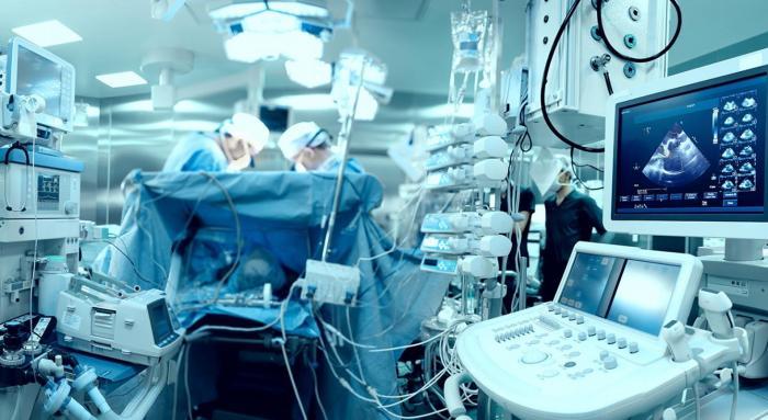 master-imagen-clinica-urgencias-emergencias-cuidados-criticos-portada.jpg
